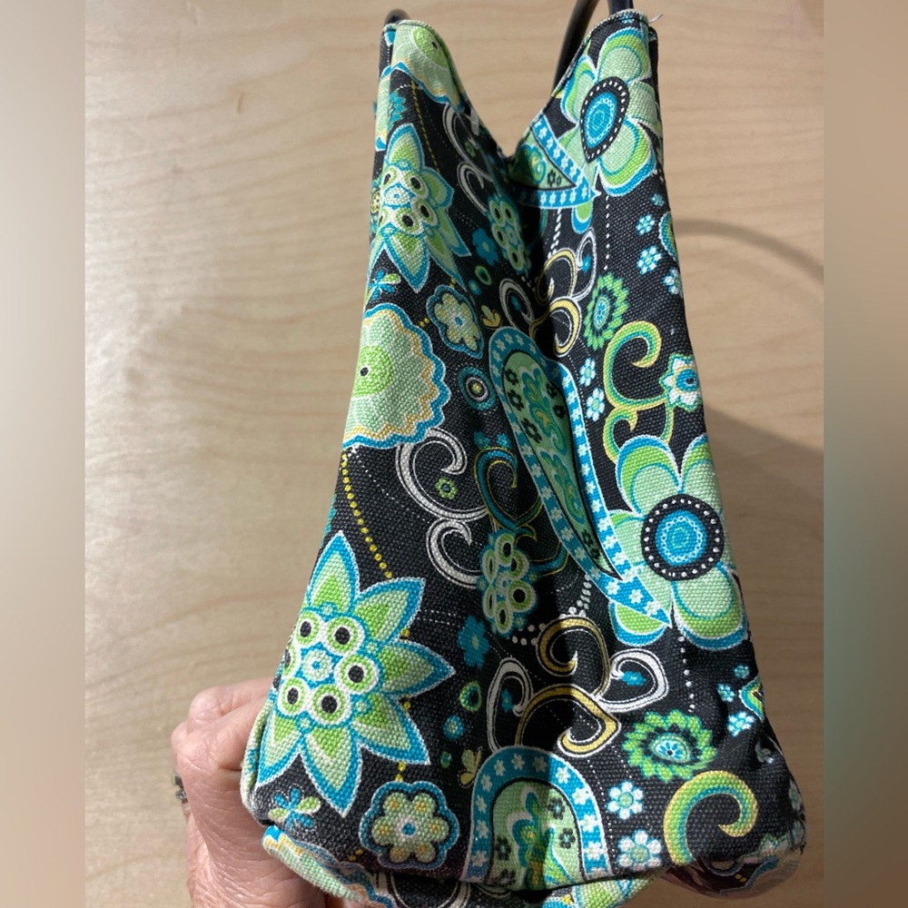 Fit Fresh Paisley Patterned Lunch Bag with Black Handles (LM) - Picture 5 of 12